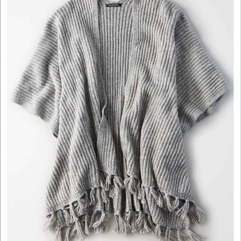 NWOT American Eagle Sleeveless Fringe Duster Kimono